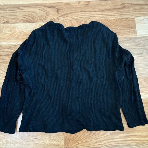 EUC Saaj Paris scalloped cardigan - Picture 5 of 6